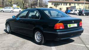 Image 3/42 of BMW 520i (1998)