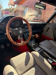 Immagine 4/64 di Alfa Romeo Spider Veloce (1986)