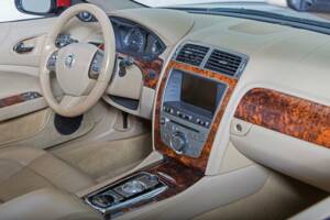 Image 15/20 of Jaguar XK (2010)