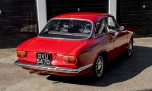 Image 2/50 of Alfa Romeo Giulia 1600 Sprint GT Veloce (1966)