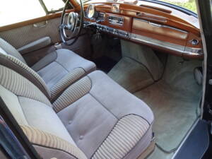 Image 14/20 of Mercedes-Benz 300 d (1960)