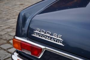 Image 10/14 of Mercedes-Benz 300 SE (1967)