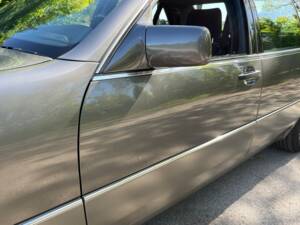 Image 30/44 of Mercedes-Benz 400 SEL (1992)