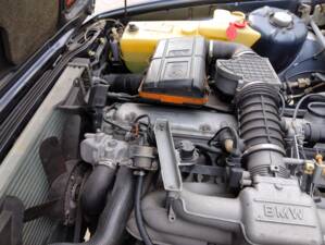 Bild 57/113 von BMW 735i (1986)