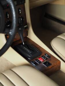 Immagine 30/51 di Mercedes-Benz 280 SL (1985)