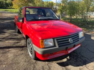Image 8/77 of Opel Corsa Spider i130 Irmscher (1989)