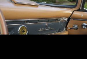 Image 19/25 de Mercedes-Benz 300 SL Roadster (1961)