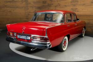 Bild 13/19 von Mercedes-Benz 230 S (1965)