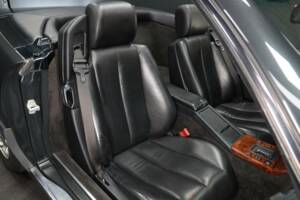 Bild 25/50 von Mercedes-Benz 500 SL (1991)