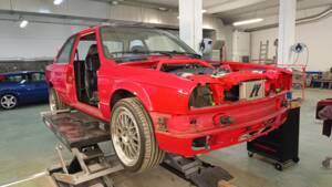 Image 137/180 de BMW 316i (1989)