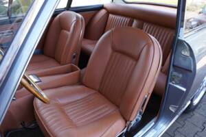 Immagine 44/50 di Ferrari 330 GT 2+2 (1965)