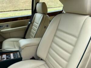 Bild 17/34 von Bentley Continental R (1995)