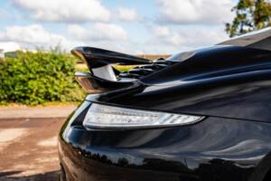 Immagine 29/50 di Porsche 911 Turbo (2015)