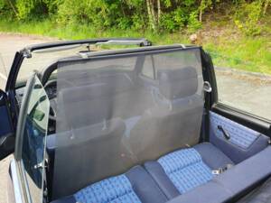 Image 48/75 de Volkswagen Golf Mk I Convertible 1.8 (1991)