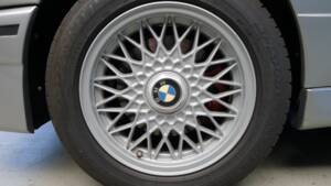 Immagine 36/45 di BMW M3 (1987)