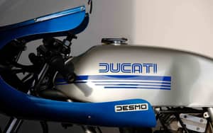 Image 40/54 de Ducati 900 SS (1977)