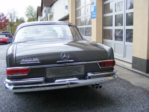 Afbeelding 68/68 van Mercedes-Benz 300 SE (1964)