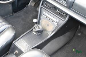 Immagine 29/38 di Peugeot 504 Convertible (1970)