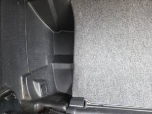 Bild 28/39 von Mercedes-Benz 190 E 1.8 (1992)