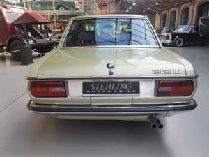 Immagine 7/39 di BMW 3,3 Li (1977)