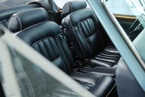 Image 33/48 of Rolls-Royce Corniche I (1980)
