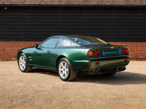 Imagen 3/80 de Aston Martin V8 Coupé (1996)