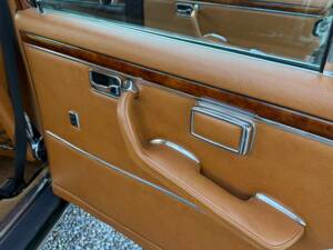 Image 33/39 of Mercedes-Benz 300 SEL 6.3 (1970)