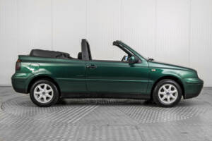 Image 15/50 de Volkswagen Golf III Cabrio 1.8 (1998)