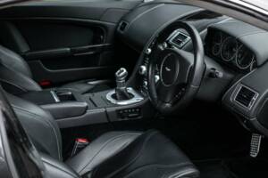 Imagen 2/46 de Aston Martin V12 Zagato (2011)