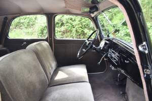Image 41/57 de Citroën Traction Avant 15/6 (1950)
