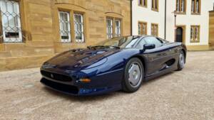 Bild 1/17 von Jaguar XJ 220 (1994)