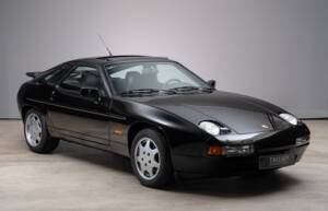 Image 4/43 of Porsche 928 GT (1991)
