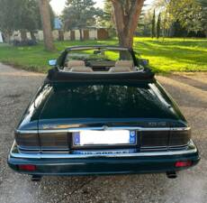 Image 4/18 of Jaguar XJS 6.0 V12 (1993)