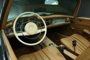 Bild 13/50 von Mercedes-Benz 280 SL (1971)