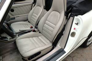 Afbeelding 31/59 van Porsche 911 Carrera 2 (1991)