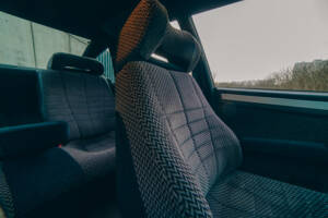 Image 49/74 de Citroën CX 25 GTI Turbo 2 (1988)