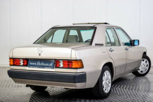 Bild 36/50 von Mercedes-Benz 190 D 2.5 Turbo (1989)