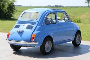 Image 22/50 of FIAT 500 F (1967)