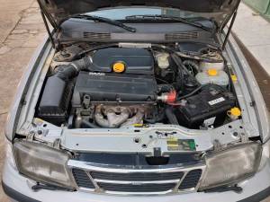 Image 22/25 of Saab 900 SE 2.0i 16V (1997)