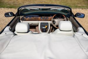Immagine 30/42 di Jaguar XK8 4.0 (2001)