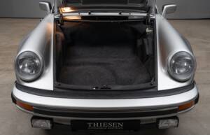 Image 25/29 of Porsche 911 Turbo 3.0 (1976)
