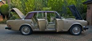 Image 16/50 of Rolls-Royce Silver Shadow II (1977)
