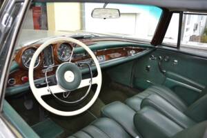 Image 15/18 of Mercedes-Benz 250 SE (1967)