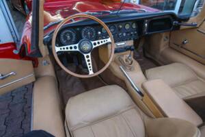 Image 38/50 de Jaguar Type E 3.8 (1964)