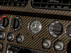Bild 68/83 von Aston Martin DB 7 Vantage Volante (2001)