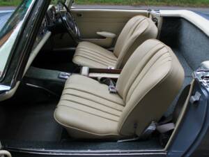 Imagen 11/13 de Mercedes-Benz 280 SL (1968)