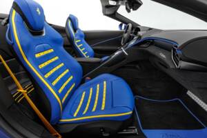 Image 7/12 of Ferrari Roma Spider (2024)