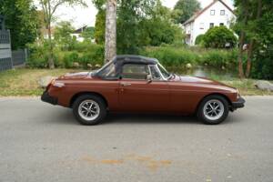 Image 8/100 of MG MGB (1978)
