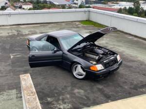 Immagine 3/9 di Mercedes-Benz 300 SL-24 (1991)
