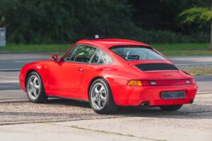 Imagen 5/37 de Porsche 911 Carrera (1995)